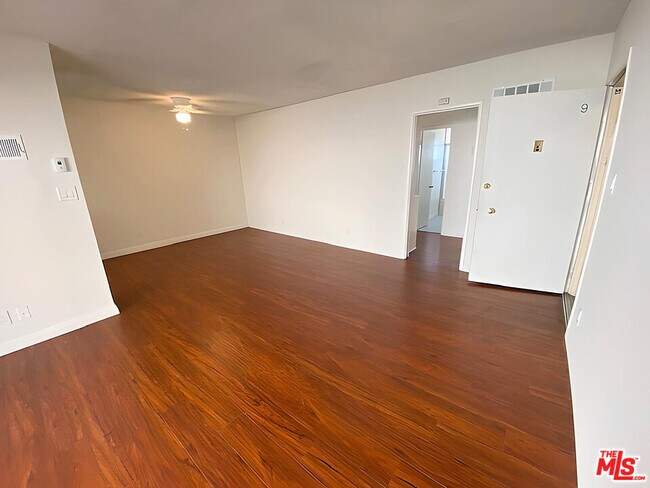 Building Photo - 1026 N Genesee Ave