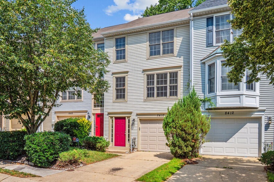 Building Photo - 8410 Woodland Manor Dr