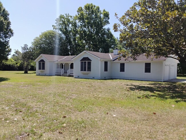 Building Photo - 4331 NC-24