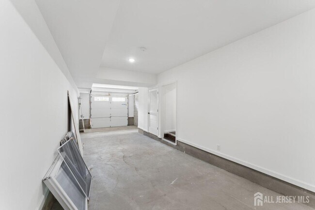 Building Photo - 914 Bergen St