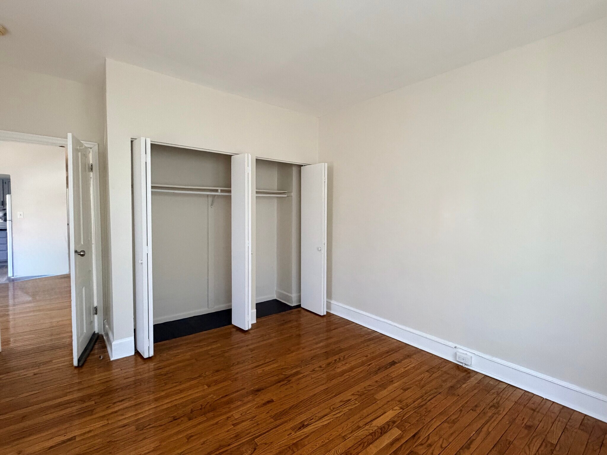 Building Photo - 123 Walnut Ave