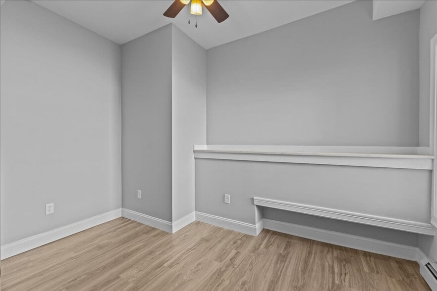 Building Photo - 45 Rose St