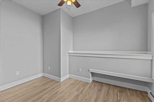 Building Photo - 45 Rose St