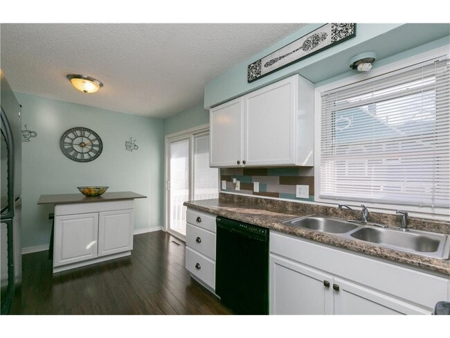 Building Photo - 1900 Atkins St