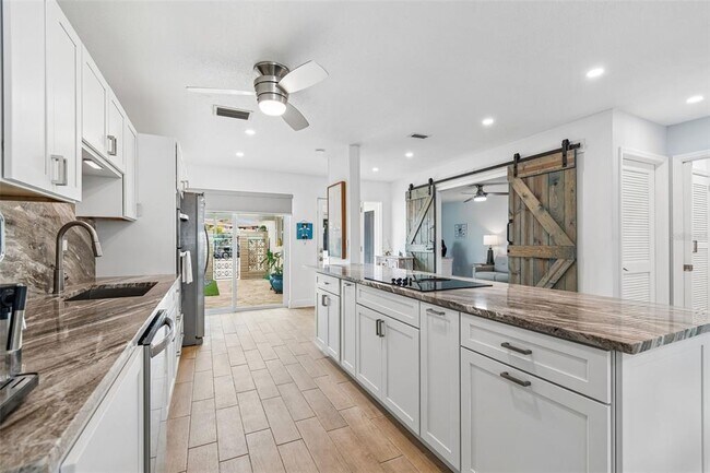 Building Photo - 392 Boca Ciega Point Blvd N