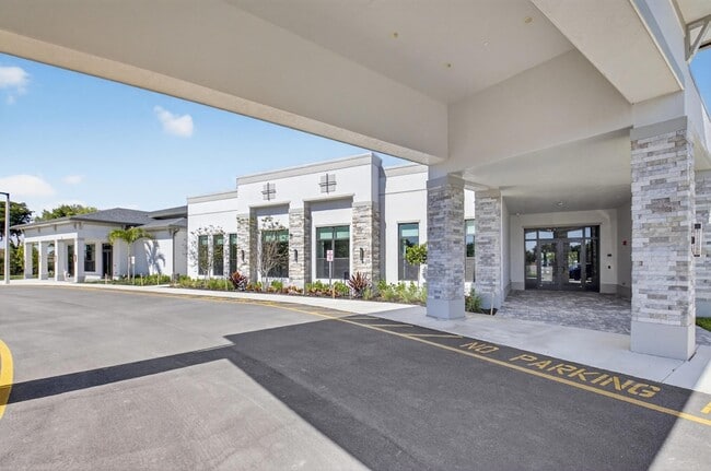 Building Photo - 5908 Via Delray Blvd