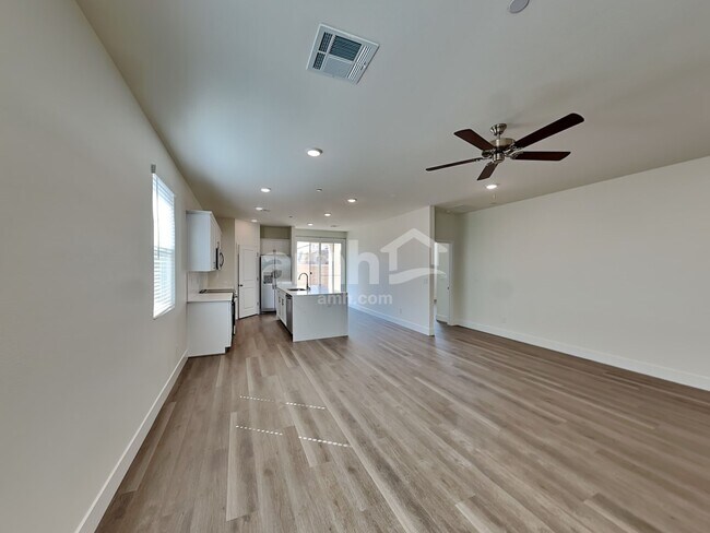 Building Photo - 505 Silverbell Fls Pl