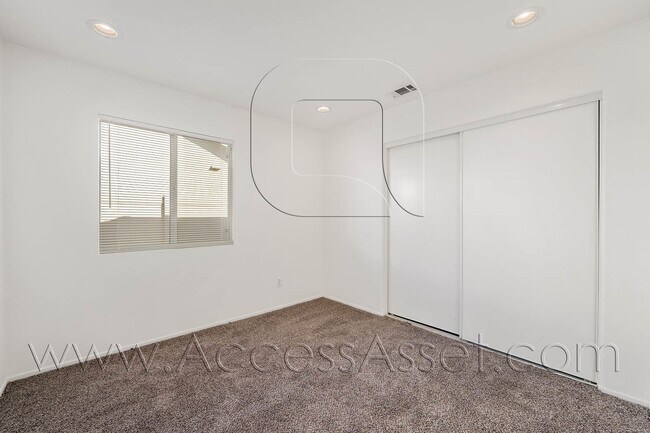 Building Photo - 35847 Gerard Dou St