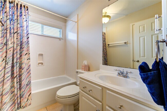 Building Photo - 27223 Camden Glen Ln