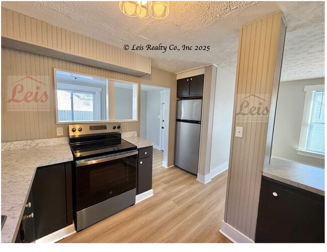 Building Photo - 519 W Market St