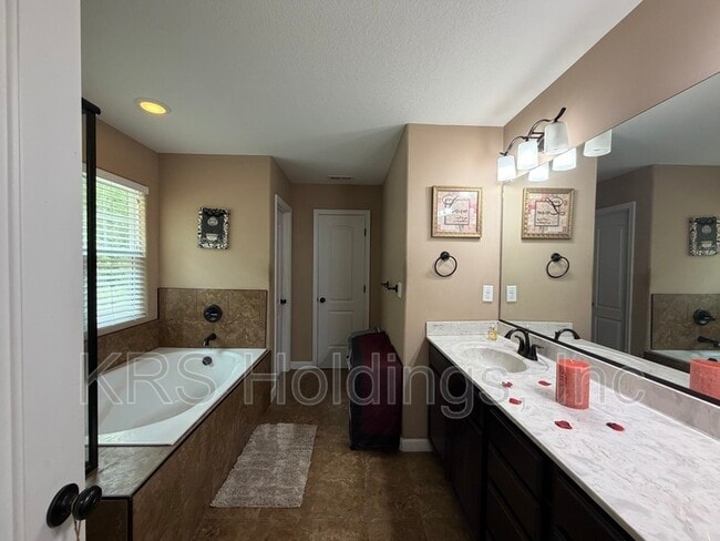 Building Photo - 4125 Pughsville Rd