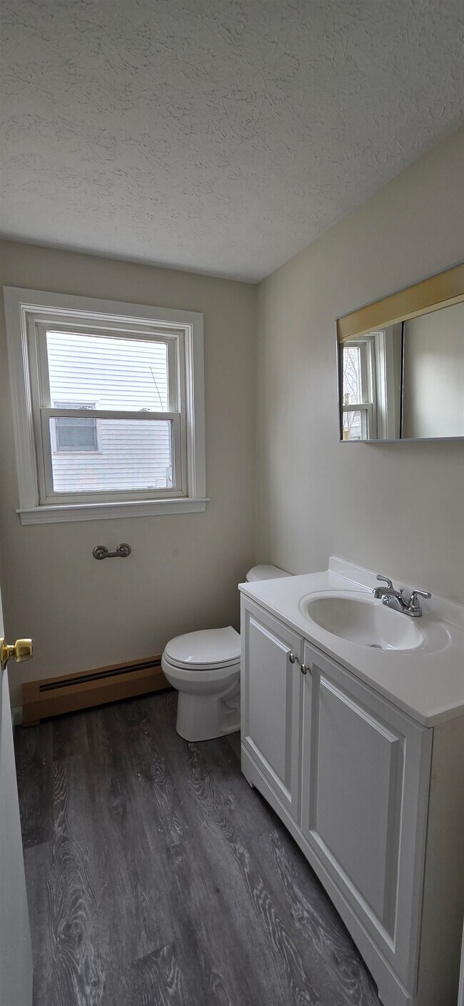 Building Photo - 35 Westland Ave