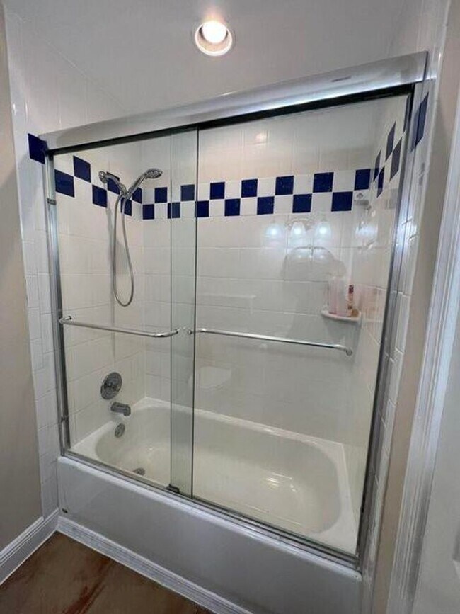 Building Photo - 5170 2nd Rd