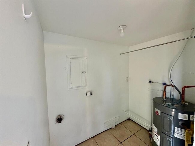 Building Photo - 4627 19th Ave S