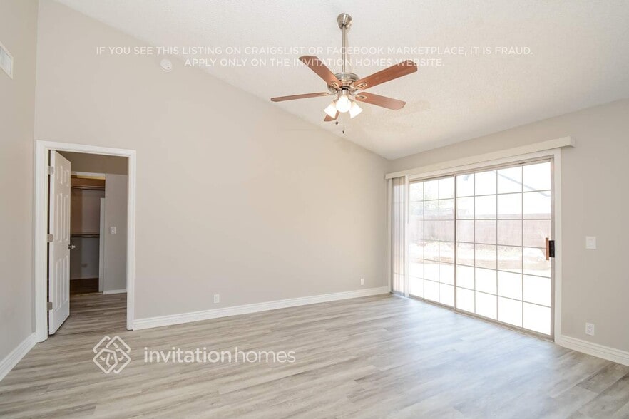 Building Photo - 5925 W Shangri La Rd