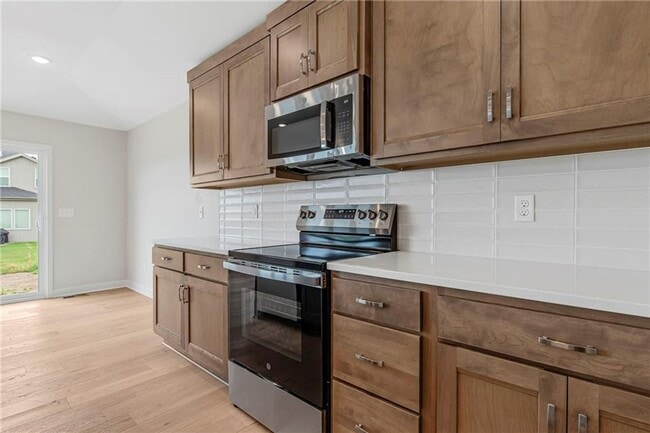 Building Photo - {17756} Brand New Reverse 1.5 + Finished Basement + Community Pool