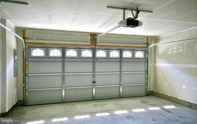 Building Photo - 1528 Witchhazel Cir