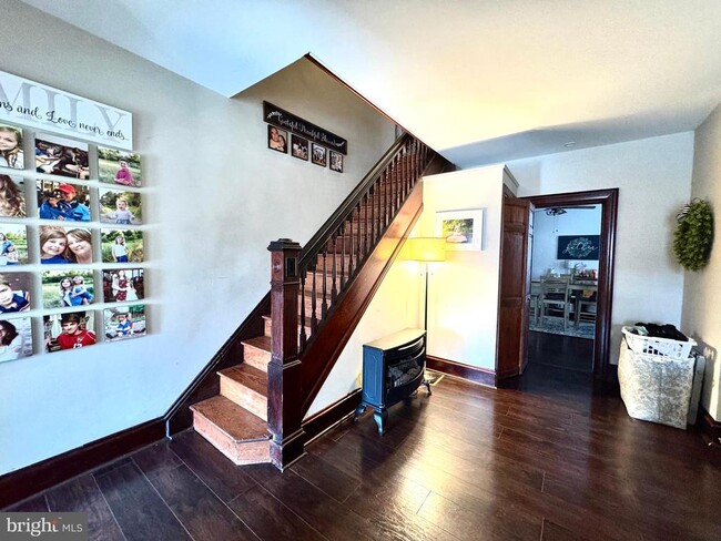 Building Photo - 425 Juniper St