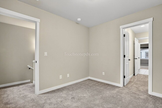 Building Photo - 3859 SE 92nd Ave