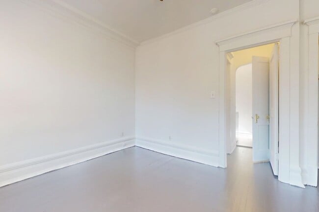 Floorplan - 918 E. Hyde Park Boulevard