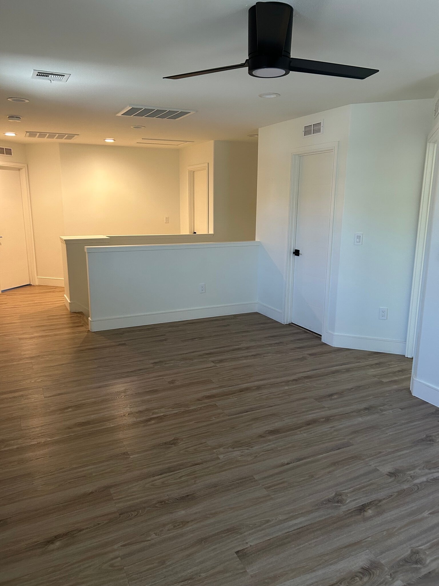 Building Photo - 10671 Cherry Ridge Ct