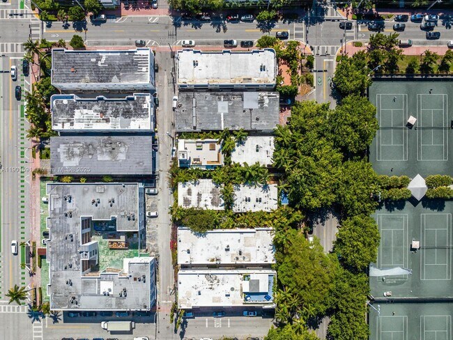 Building Photo - 1127 Meridian Ave