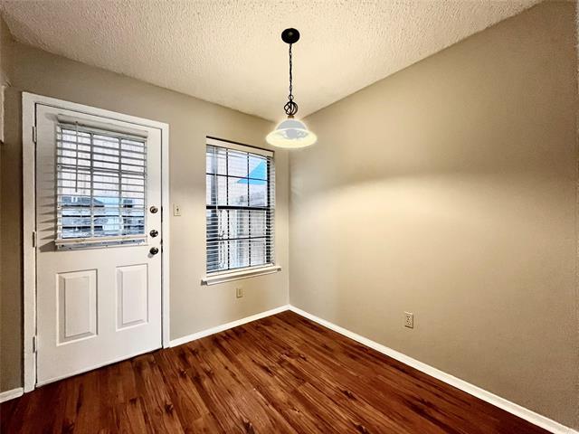 Building Photo - 1231 Dallas Dr