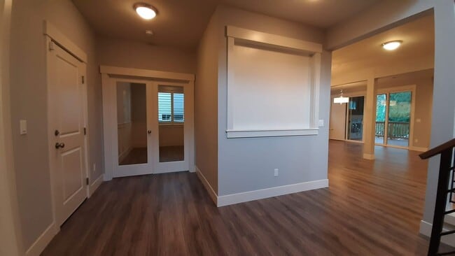 Building Photo - Magnificent Gig Harbor 4 Bed Home For Rent