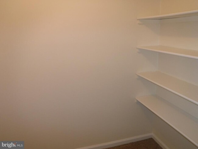 Building Photo - 1302 Afton Ct