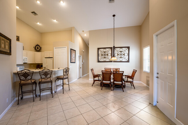 Building Photo - 8116 Carnoustie Pl