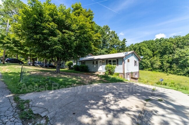 Building Photo - 221 Pattie Gap Rd