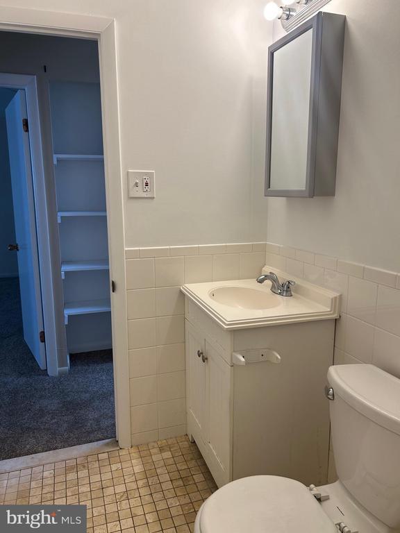 Building Photo - 504 Cinnaminson Ave