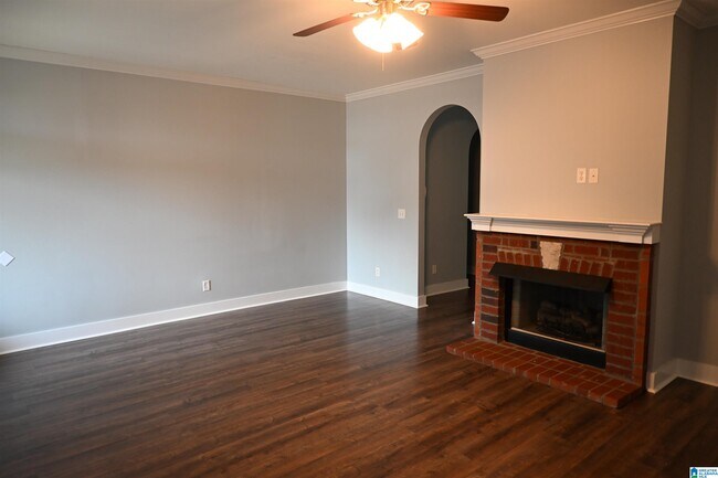 Building Photo - 2017 Kelly Creek Ct