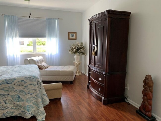 Building Photo - 200 Grand Royale Cir