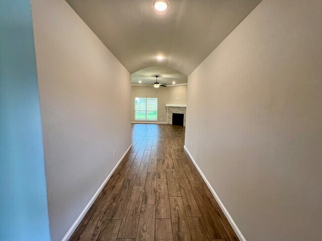 Building Photo - 1121 SW 140th St