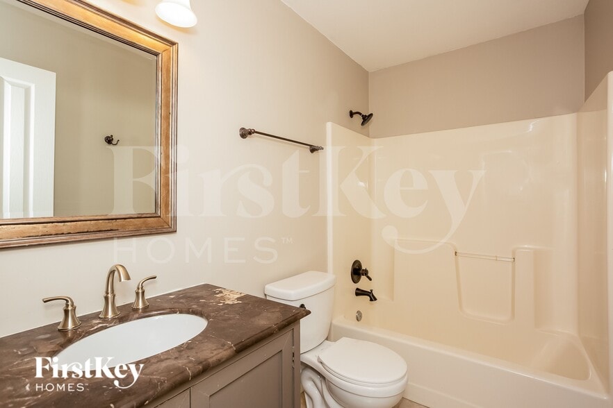 Building Photo - 896 Preakness Dr