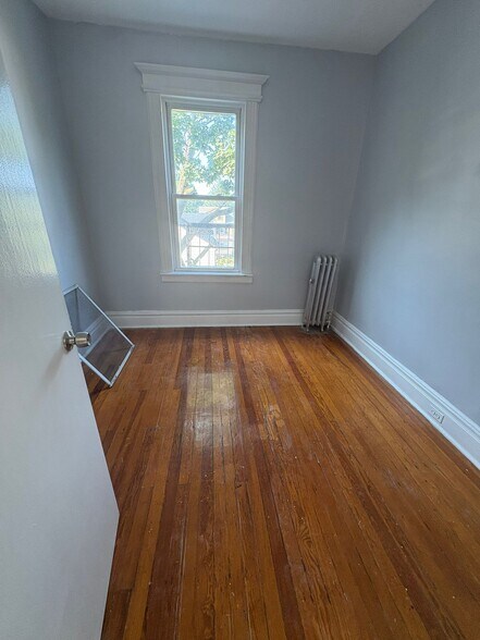 3R - 21 Vail St