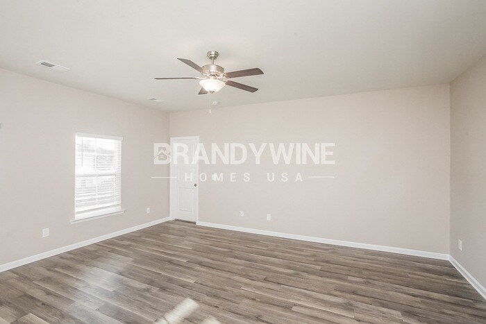 Building Photo - 145 Abbots Gln Rd