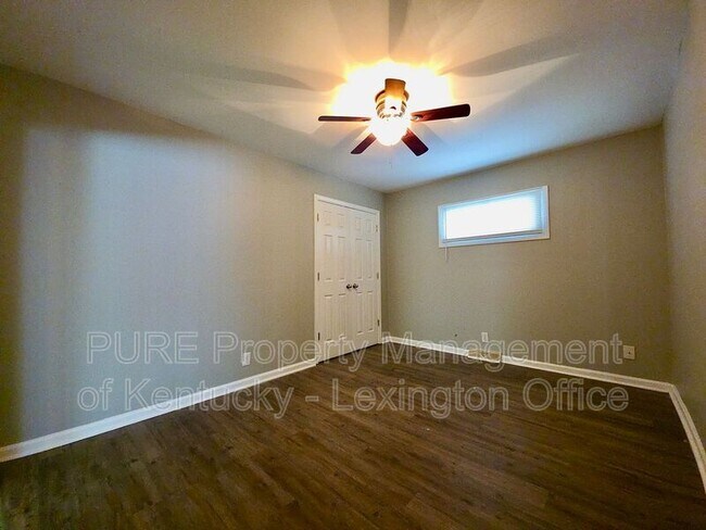 Building Photo - 418 Granard Ave