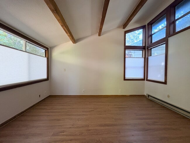 Building Photo - 3060 Onyx St