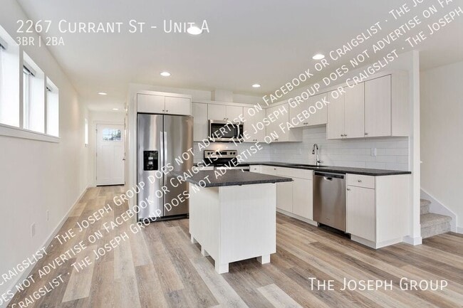 Building Photo - 2267 Currant St