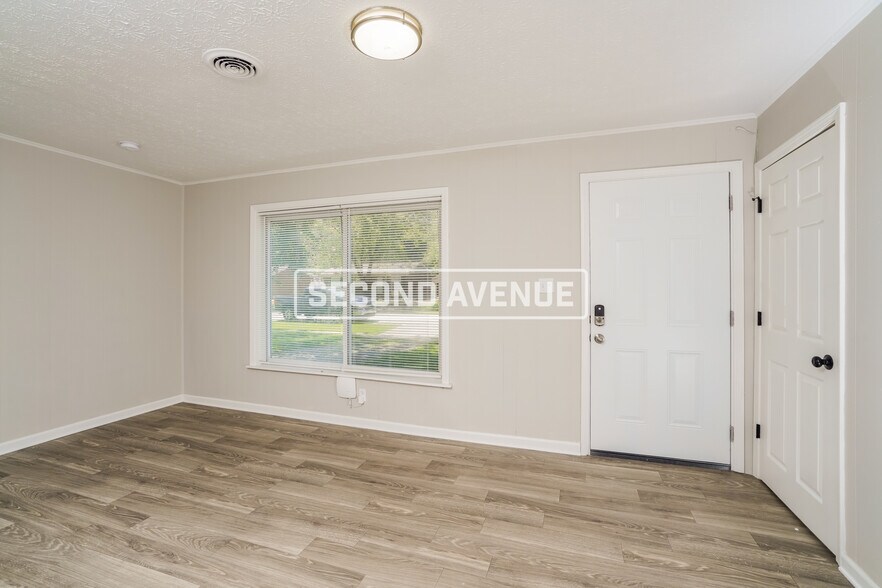Building Photo - 6111 Trena Trail