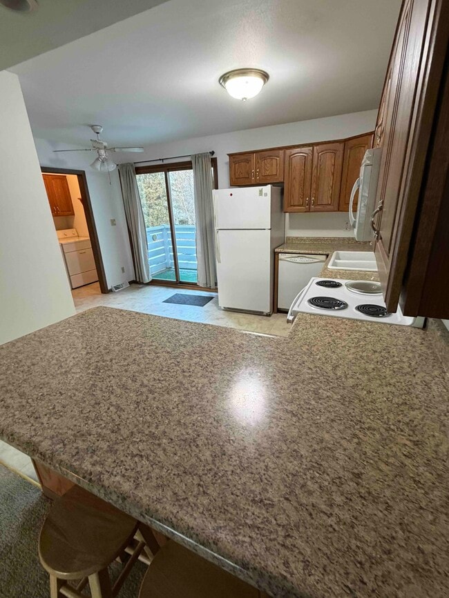 Building Photo - 5221 W Loomis Rd