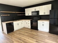 Building Photo - 2237 Garfield Ave