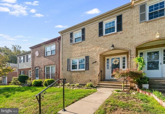 Building Photo - 7481 Jayhawk St