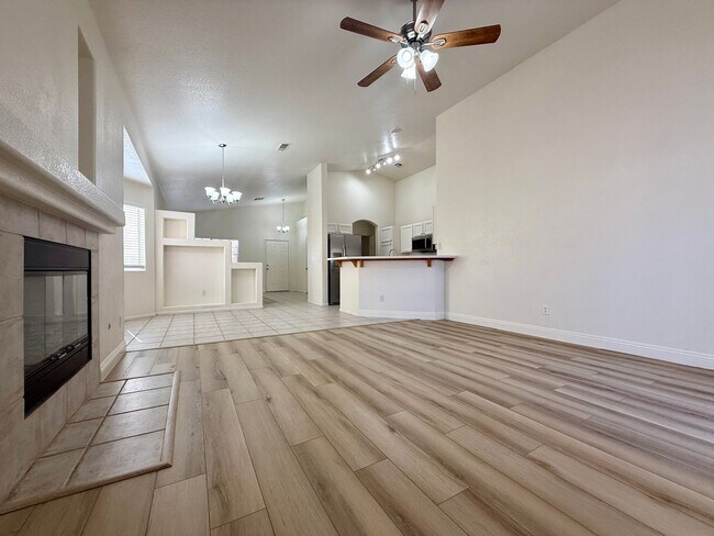 Building Photo - Beautiful open concept remodeled 3 bedroom...