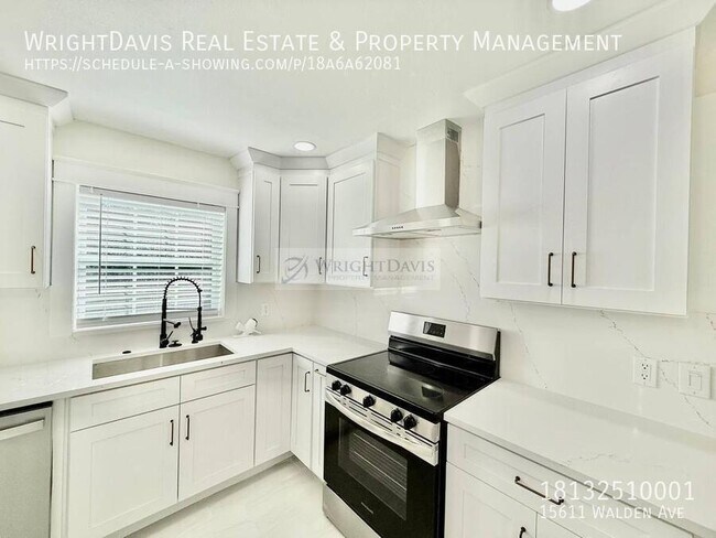 Building Photo - 15611 Walden Ave