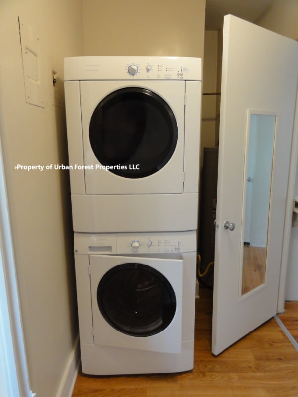 Building Photo - 2740 Adams St