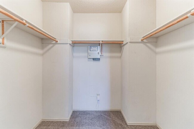 Building Photo - 7801 Callbram Ln