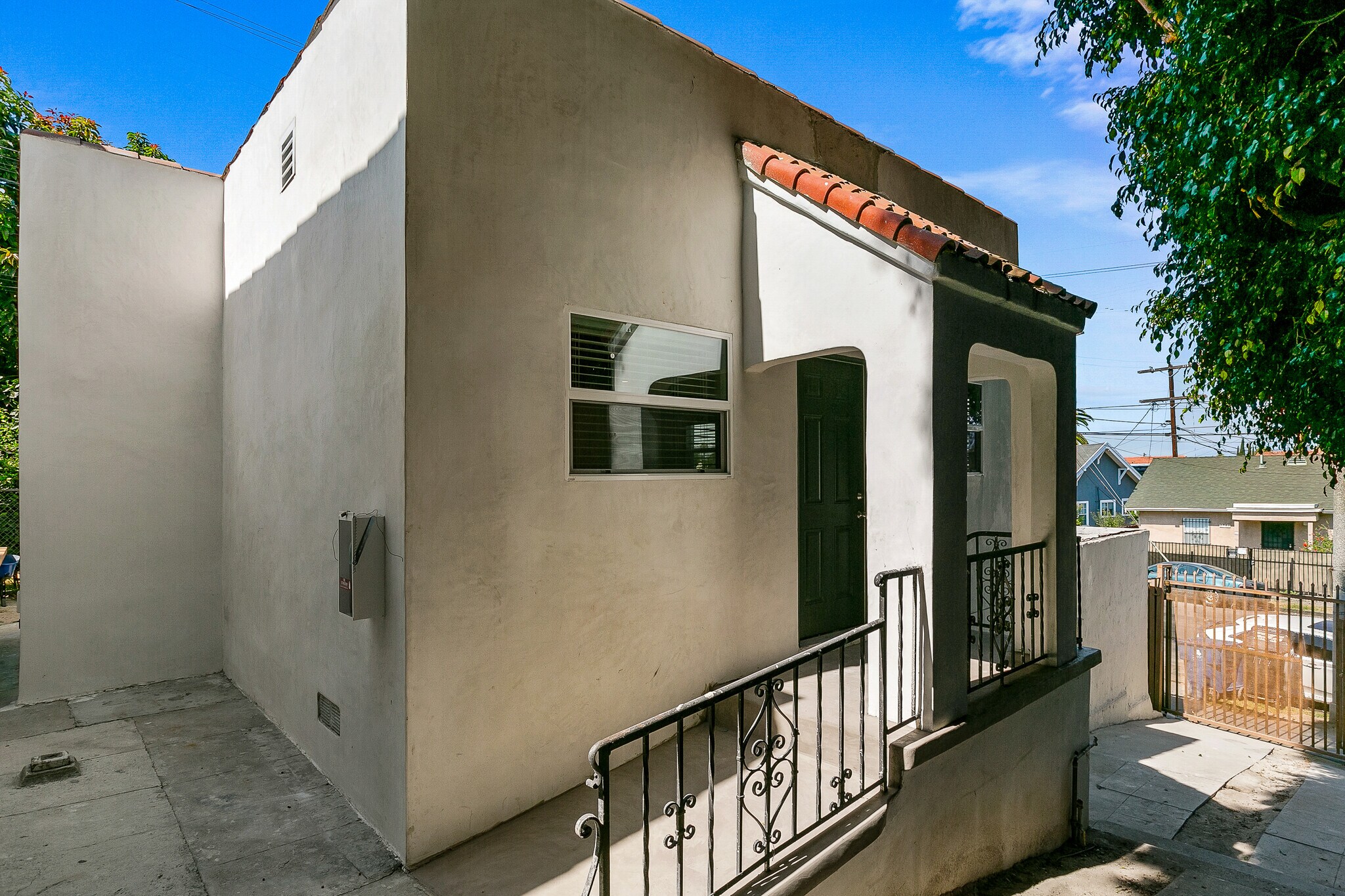 Building Photo - 1782 S Rimpau Blvd